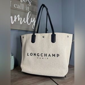 Long Champ Tote ( Like New )